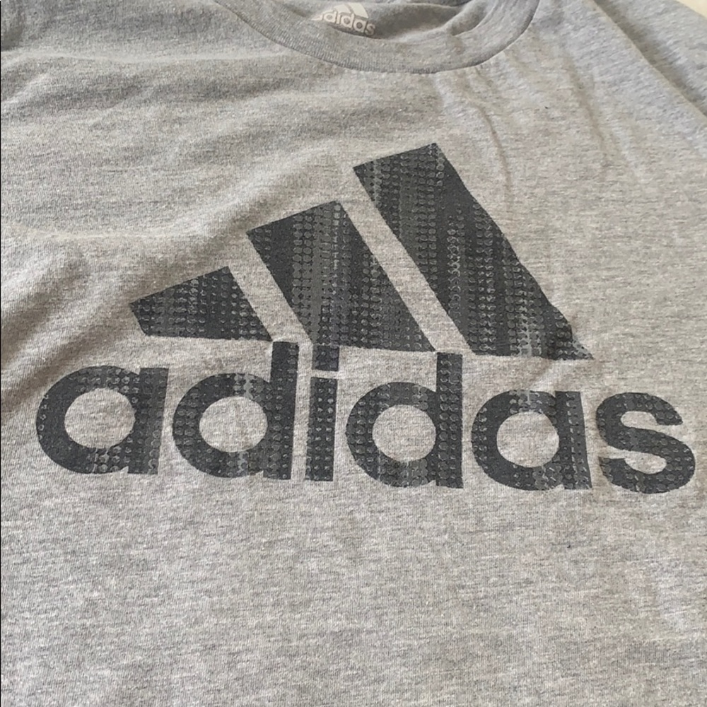 Boys Adidas T- 👕 Shirt